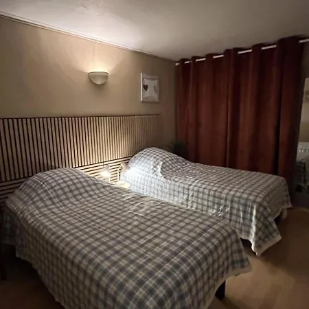 Harmonieux 8 Pers Avec Cheminee Et Animaux Admis - Fr-1-496-32